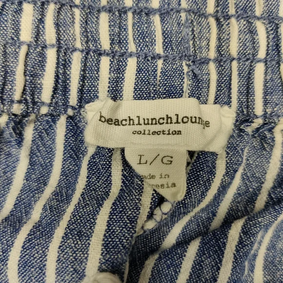Beach Lunch Lounge Blue and White Striped shorts size Large - Picture 3 of 3
